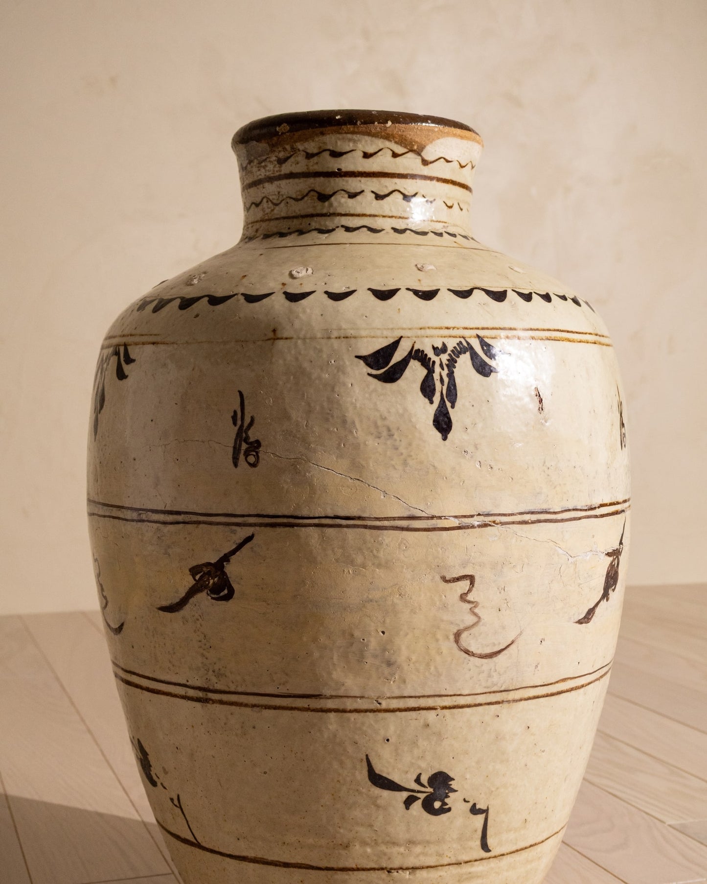 Ming Dynasty Period Cizhou Pot with Brown Decoration