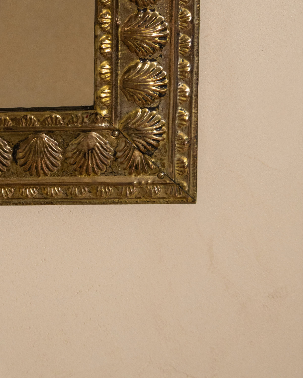 1930s Peerage England Brass Shell-Motif Mirror