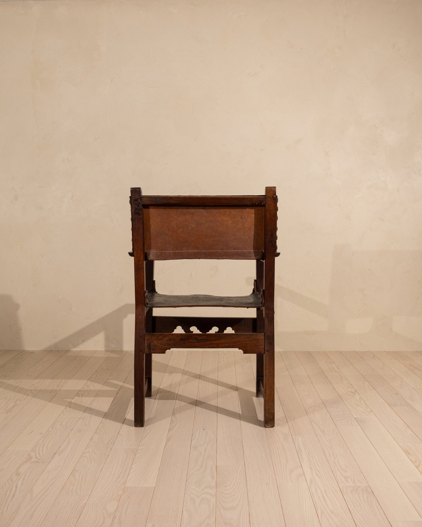 Early 19th Century Spanish Walnut Armchair with Original Leather