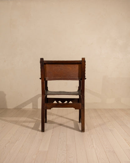 Early 19th Century Spanish Walnut Armchair with Original Leather