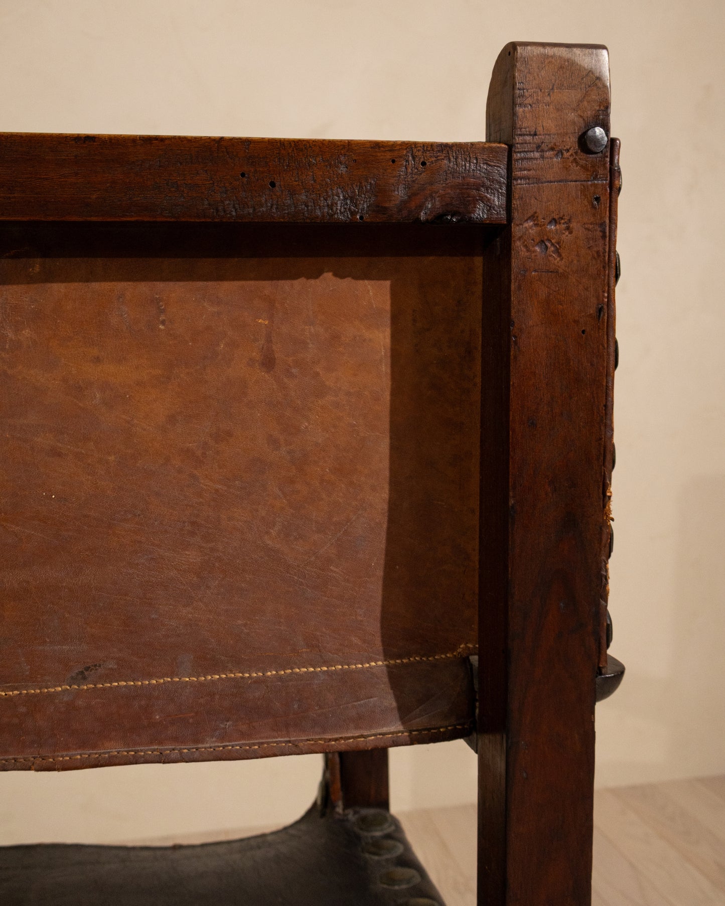 Early 19th Century Spanish Walnut Armchair with Original Leather